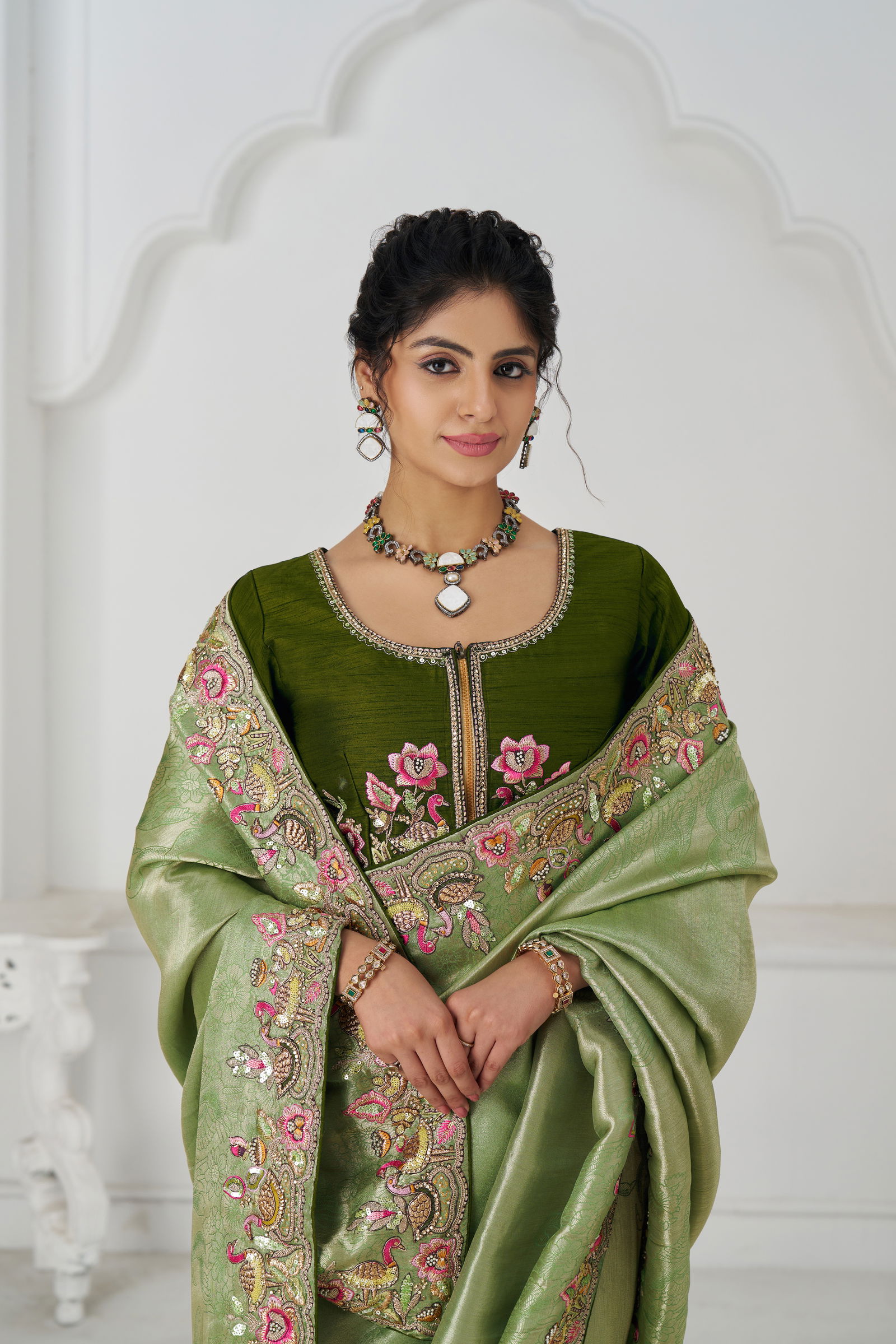 Kf 111 Mehendi Color Pure Dola Viscouse Silk Saree Wholesale Clothing Distributors In India
